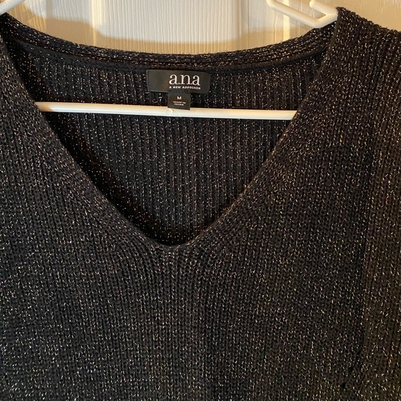 a.n.a. Women’s Black & Gold Sparkle V-neck Sweatshirt Medium - Picture 2 of 5